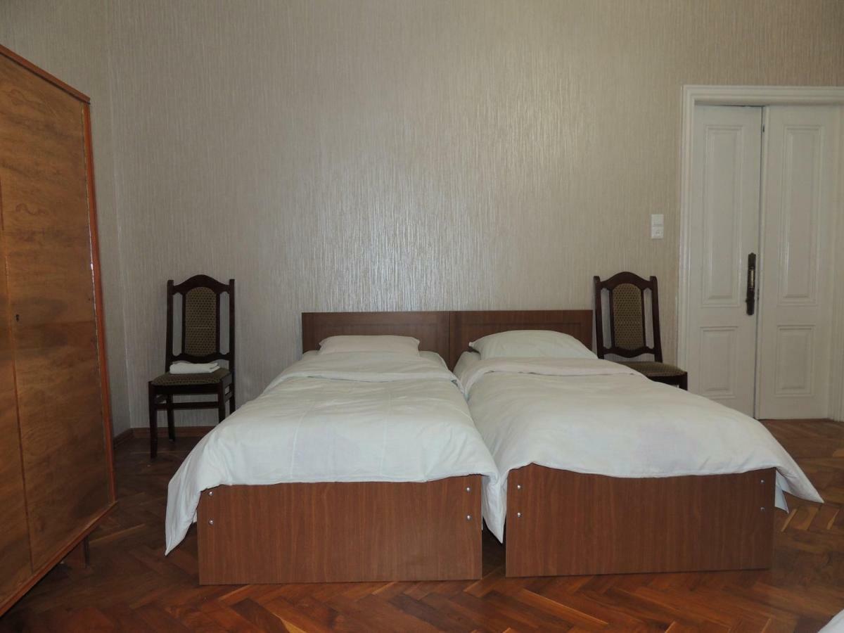 Blue Guesthouse Kazbegi Exterior foto